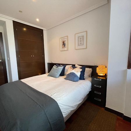Atuaire Home Vivienda B Luminosa Parking Incluido En Plena Calle Comercial Burgo 외부 사진