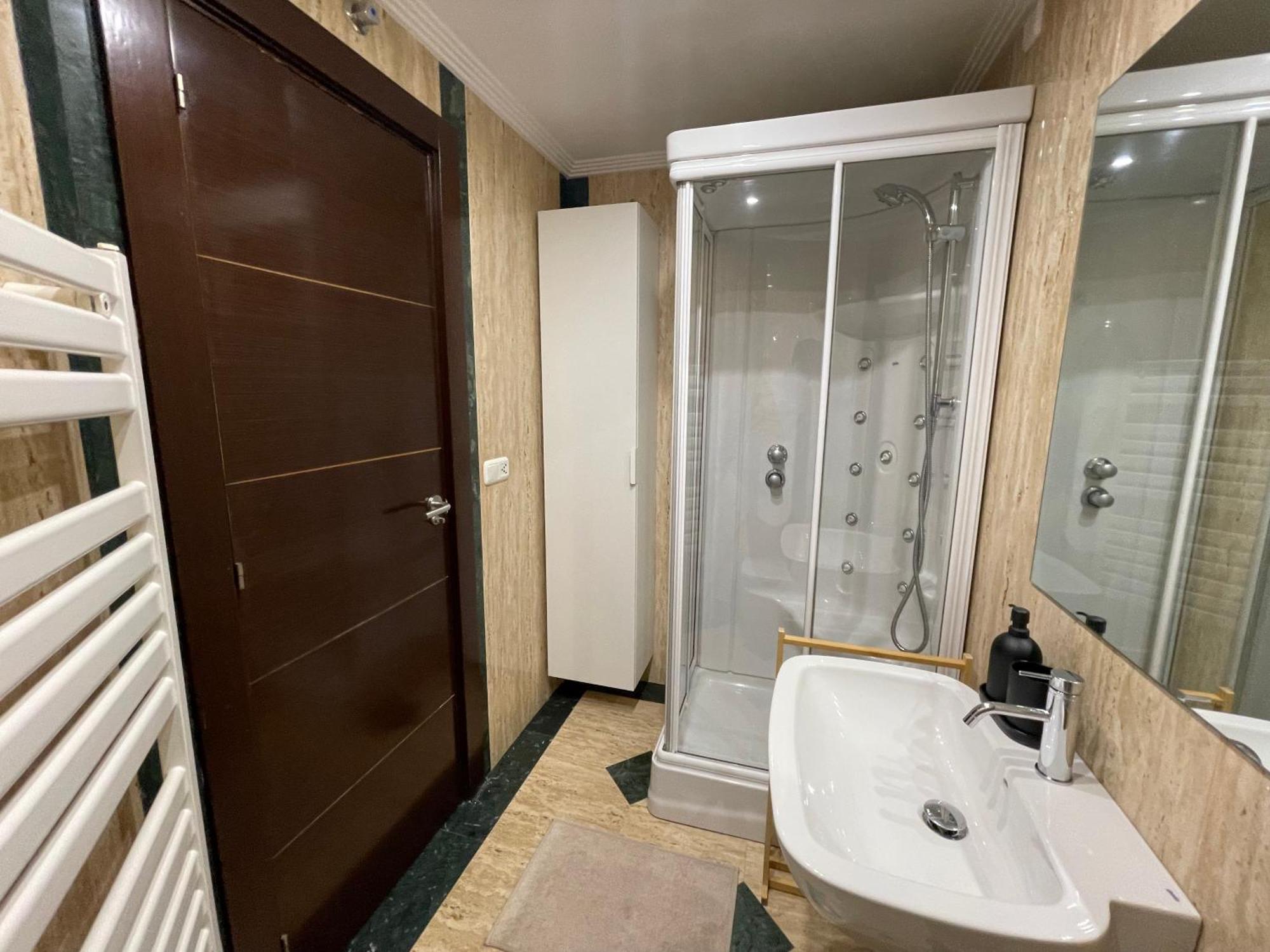 Atuaire Home Vivienda B Luminosa Parking Incluido En Plena Calle Comercial Burgo 외부 사진