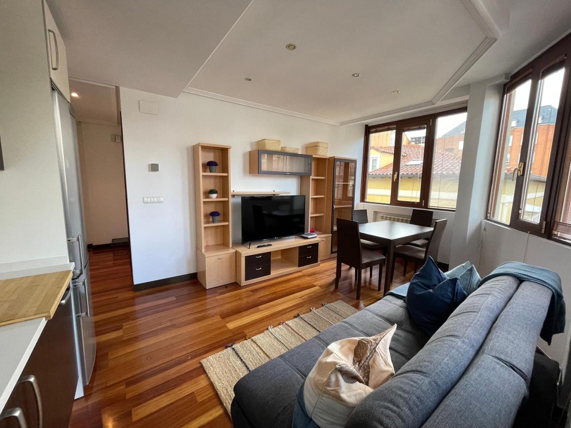 Atuaire Home Vivienda B Luminosa Parking Incluido En Plena Calle Comercial Burgo 외부 사진